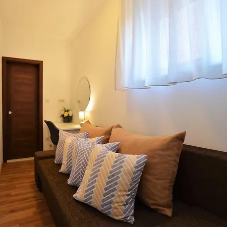 Kolombo Lux Apartman *